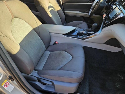 2018 Toyota Camry LE Auto (SE)
