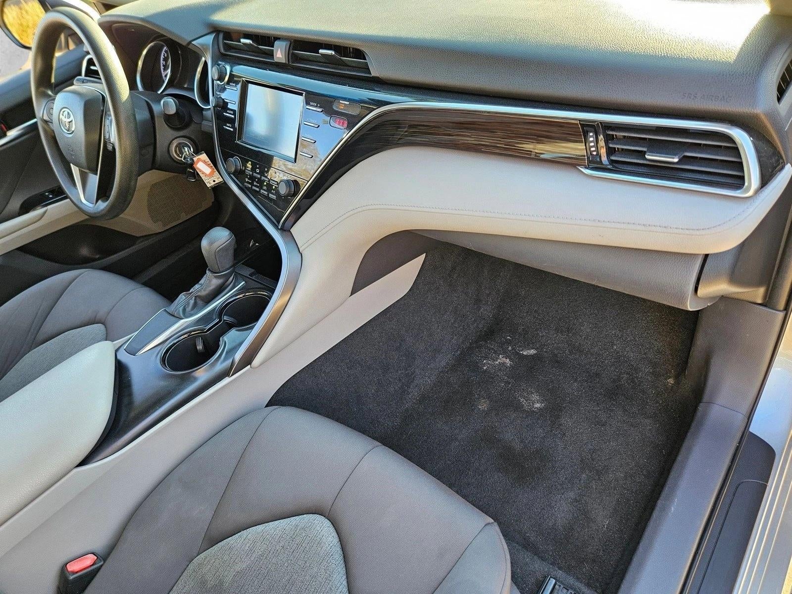 2018 Toyota Camry LE Auto (SE)