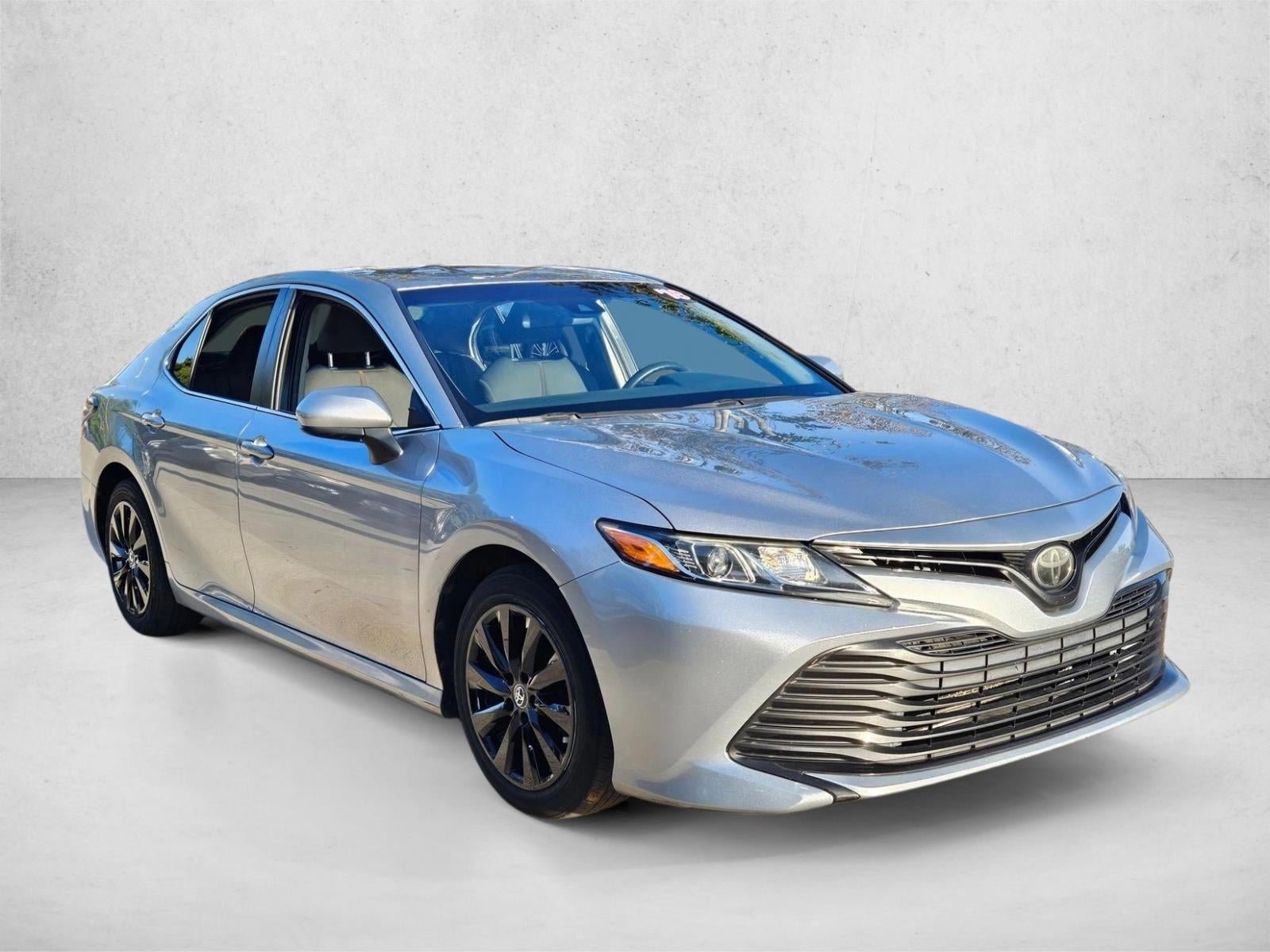 2018 Toyota Camry LE Auto (SE)