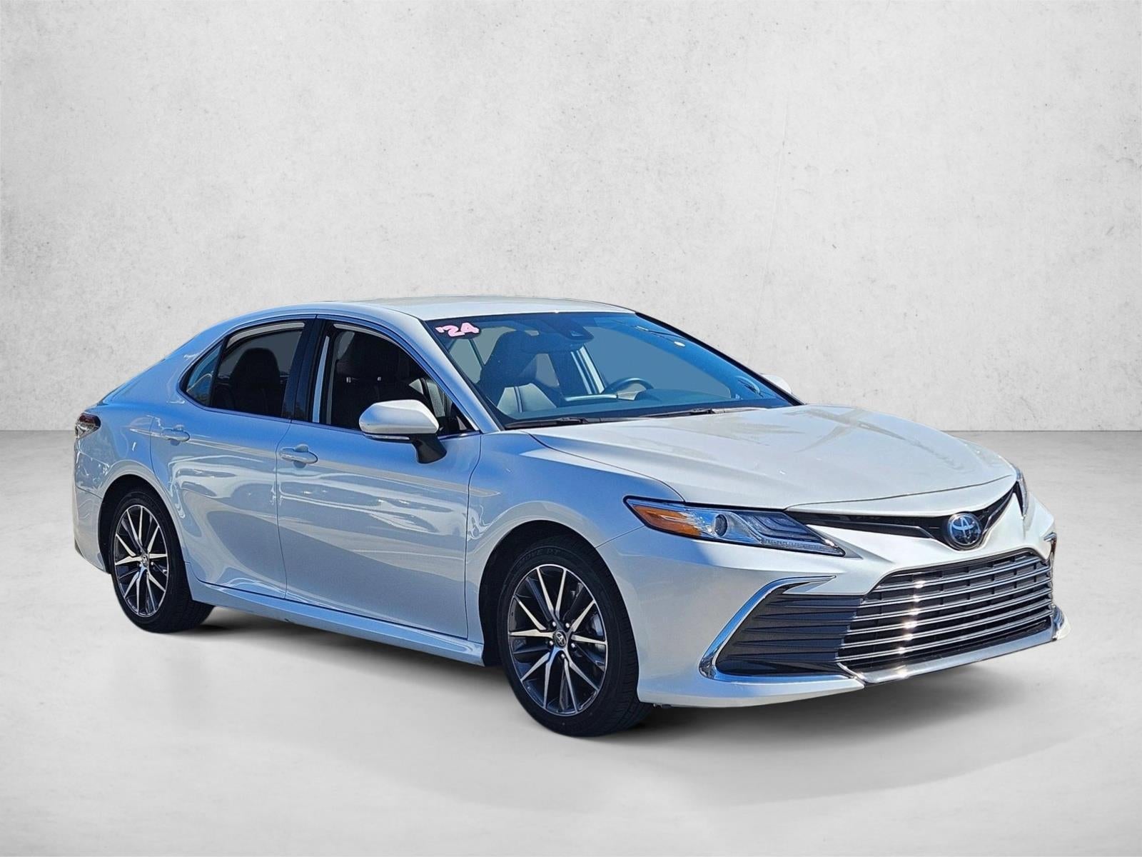 2024 Toyota Camry XLE Auto (SE)