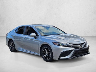 2023 Toyota Camry SE Auto (SE)
