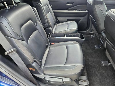 2024 Nissan Pathfinder SL 2WD