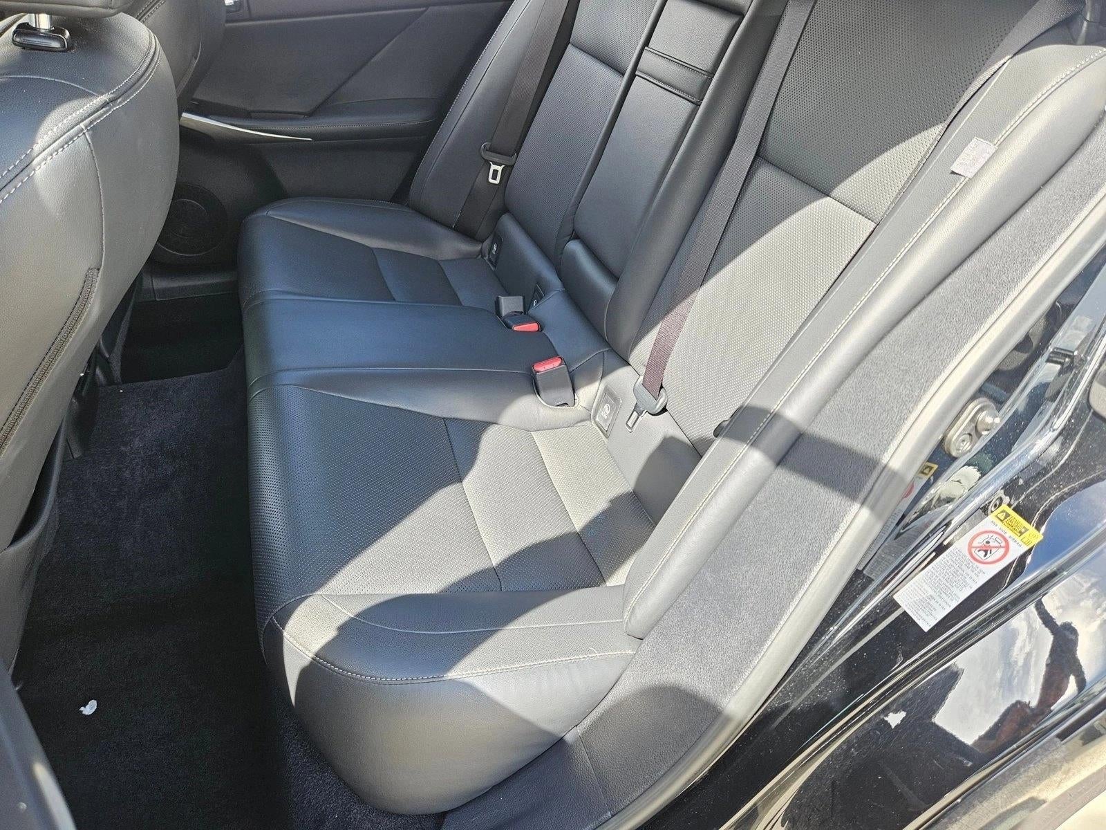 2014 Lexus IS 350 4dr Sdn RWD