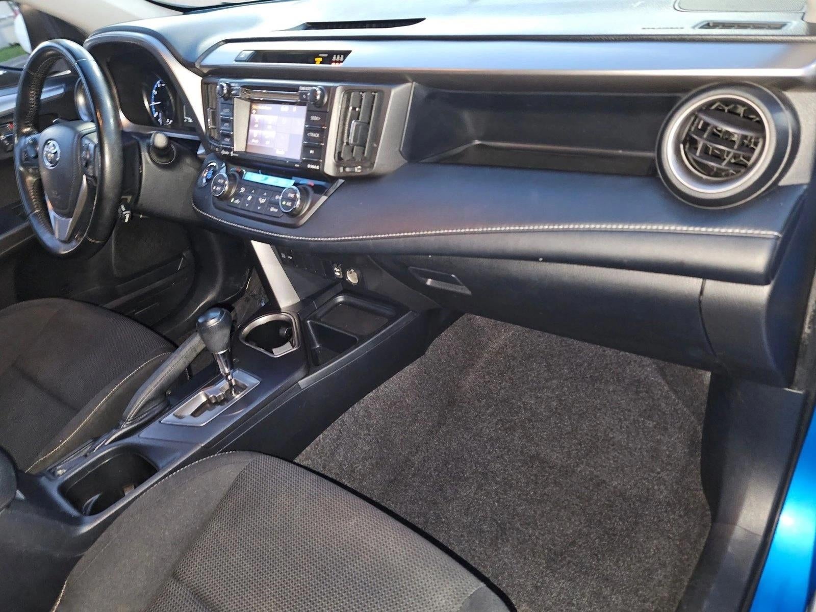 2018 Toyota RAV4 XLE FWD (GS)