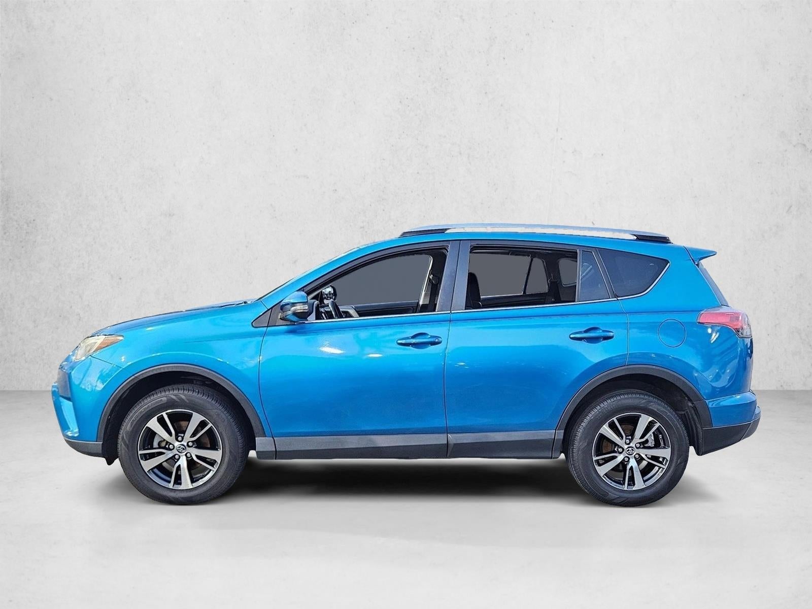 2018 Toyota RAV4 XLE FWD (GS)