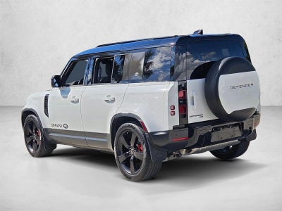 2022 Land Rover Defender 110 SE AWD