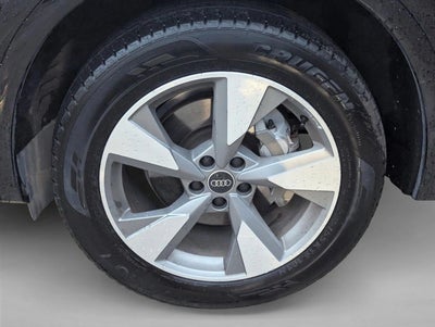 2023 Audi Q5 Premium 40 TFSI quattro