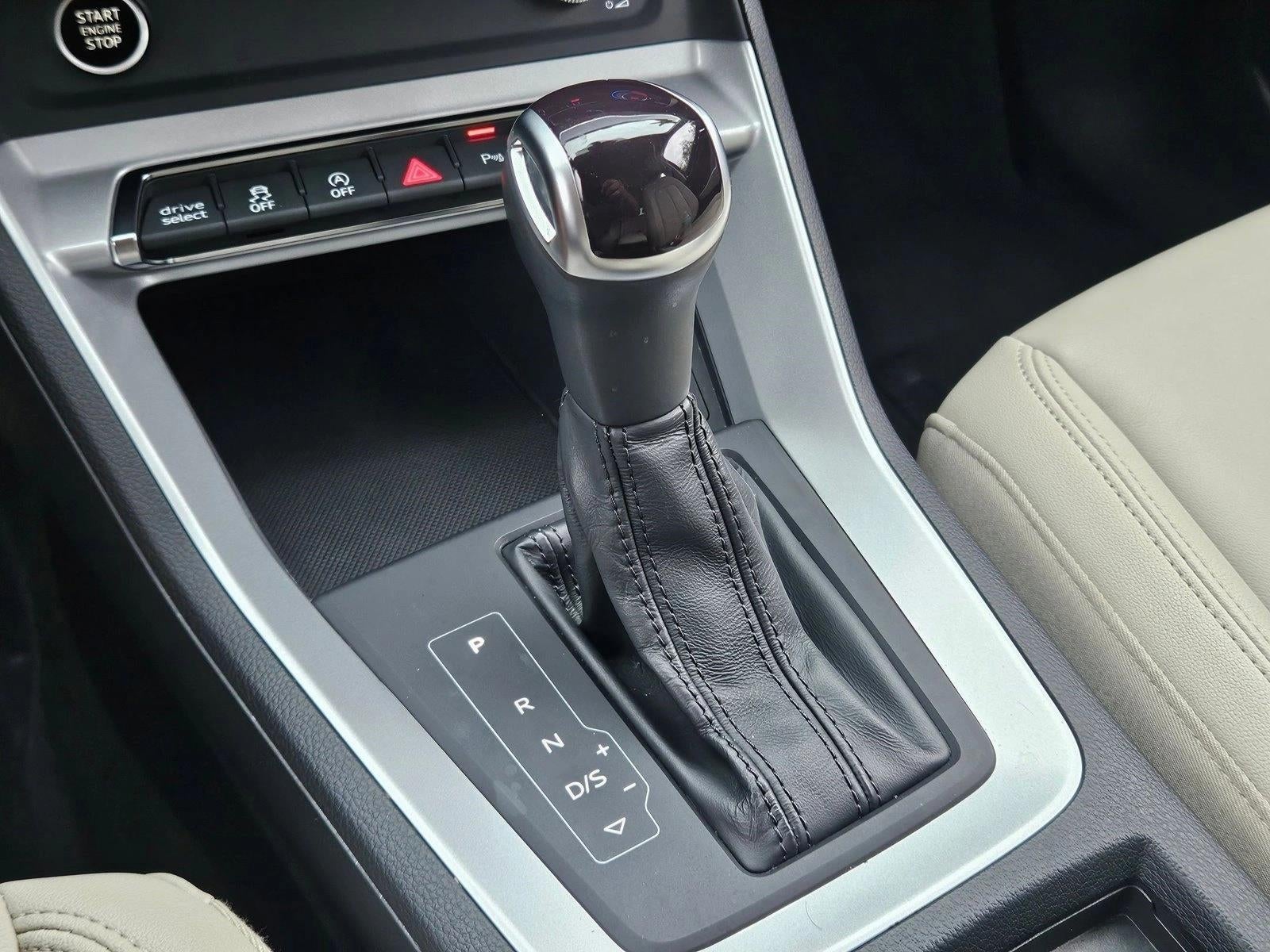 2022 Audi Q3 Premium 40 TFSI quattro