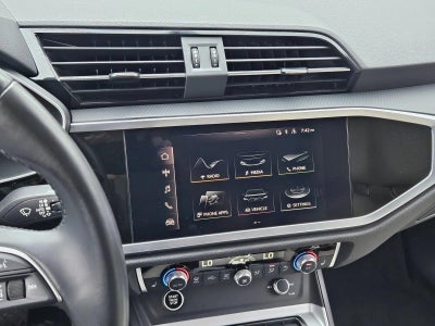 2022 Audi Q3 Premium 40 TFSI quattro