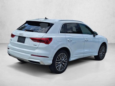 2022 Audi Q3 Premium 40 TFSI quattro