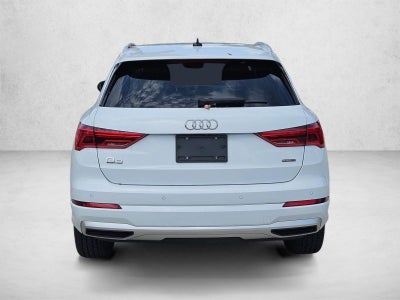2022 Audi Q3 Premium 40 TFSI quattro