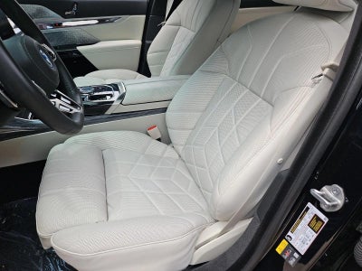 2024 BMW i7 xDrive60 Sedan