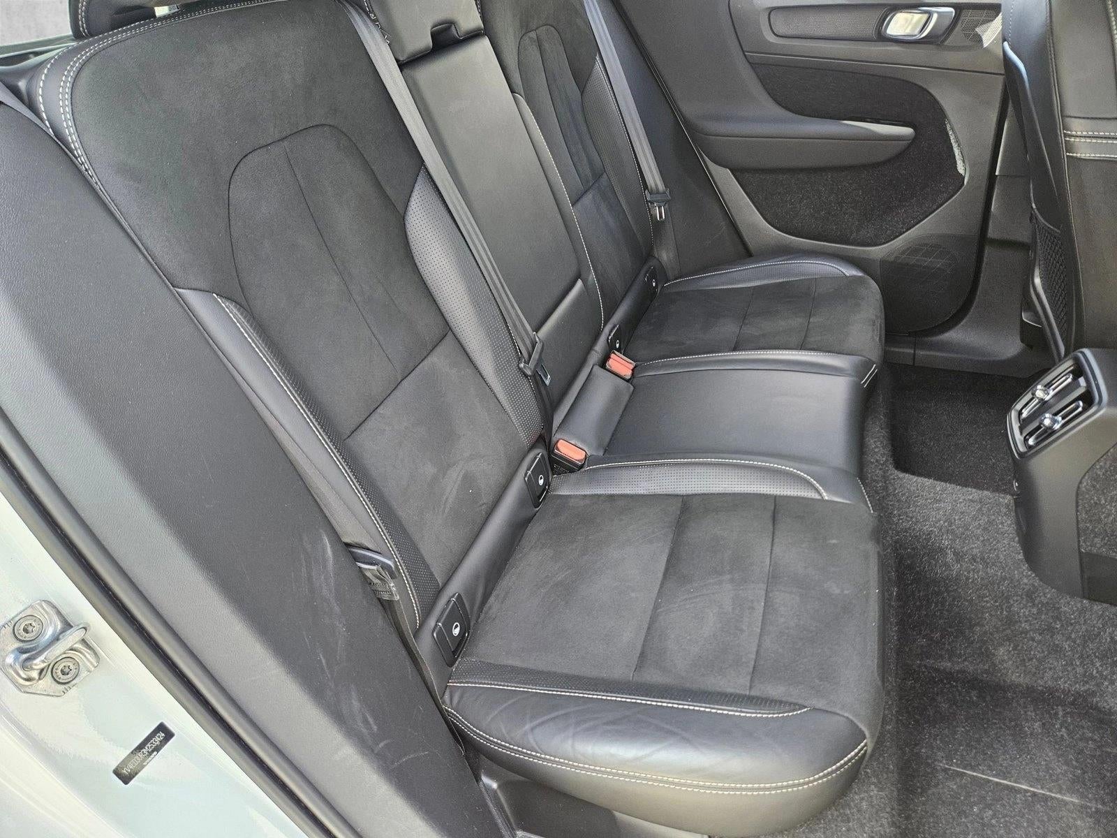 2021 Volvo XC40 Recharge P8 eAWD Pure Electric