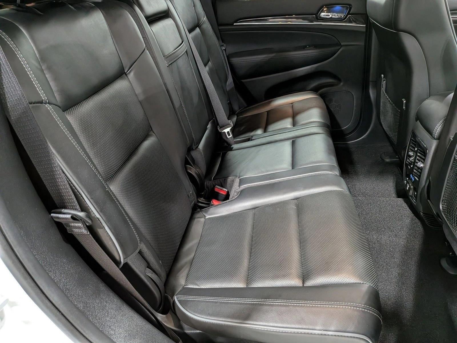 2021 Jeep Grand Cherokee Overland 4x2