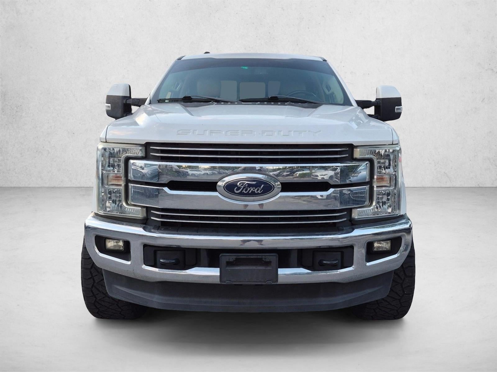 2017 Ford Super Duty F-250 SRW Lariat 4WD Crew Cab 6.75' Box
