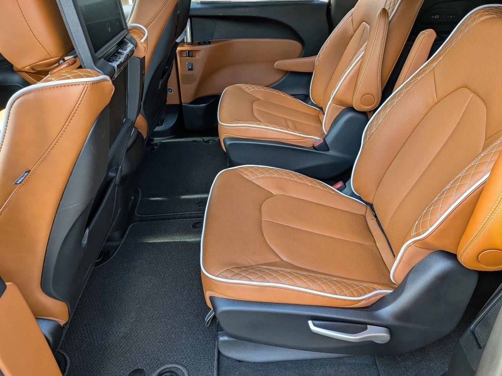 2024 Chrysler Pacifica Pinnacle AWD