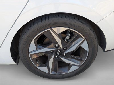 2021 Hyundai ELANTRA Limited IVT