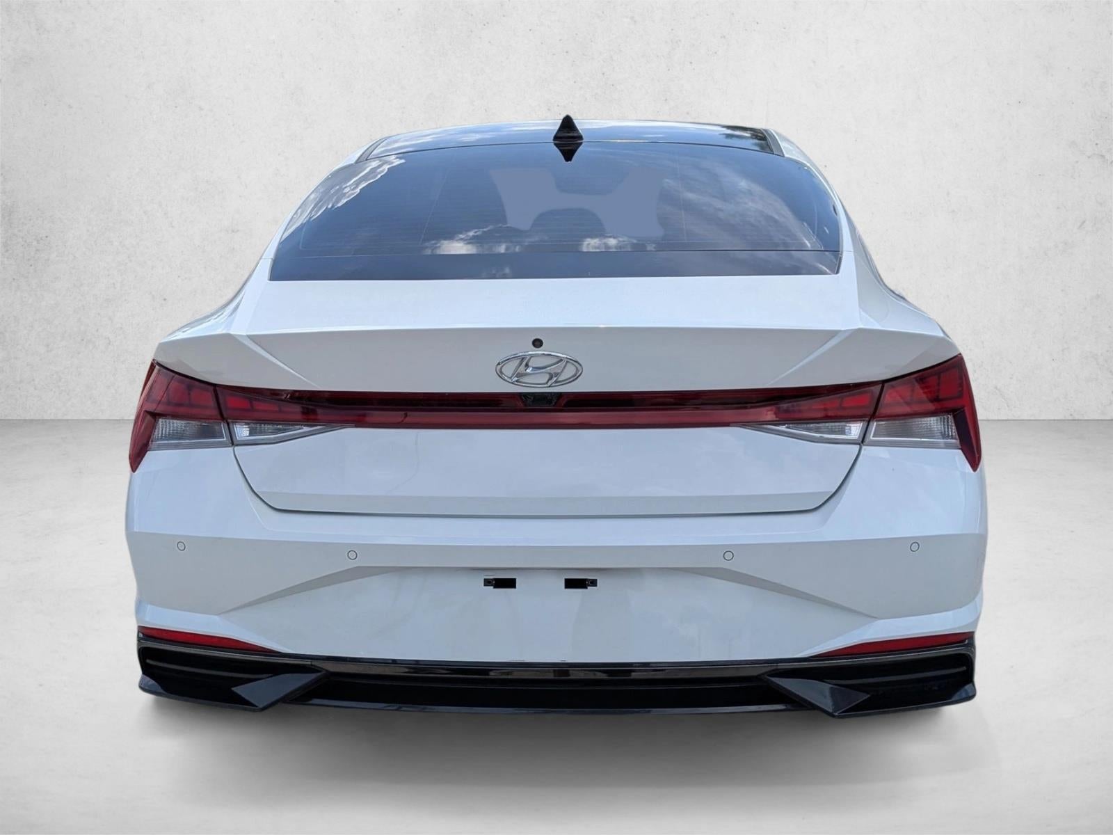 2021 Hyundai ELANTRA Limited IVT