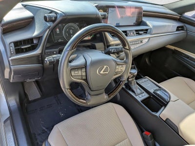 2019 Lexus ES 300h FWD