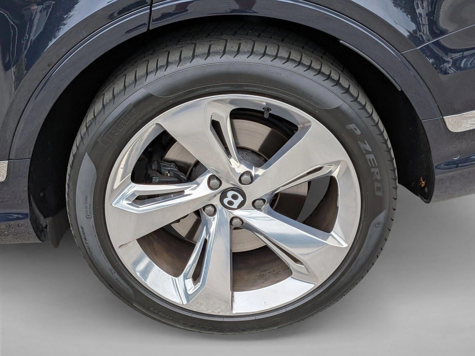 2023 Bentley Bentayga EWB V8 AWD