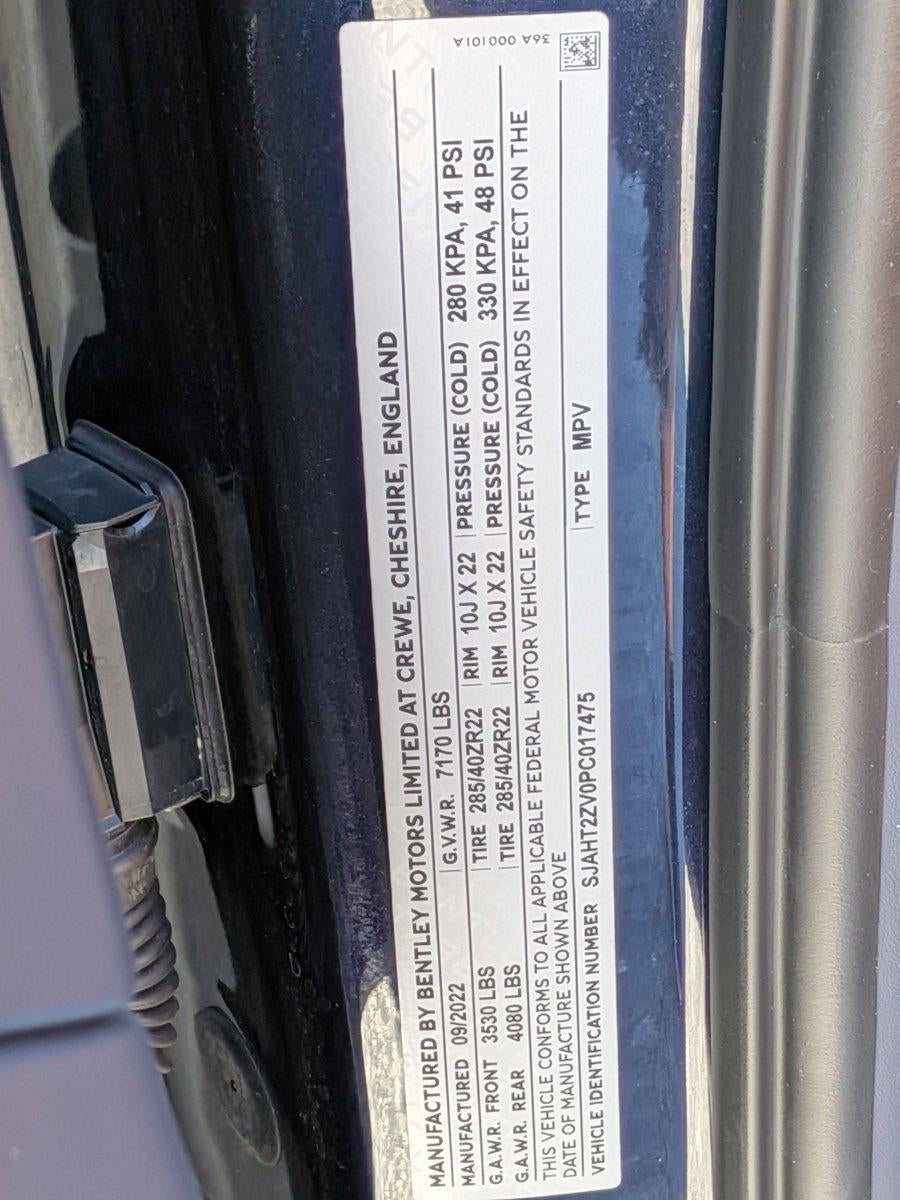 2023 Bentley Bentayga EWB V8 AWD