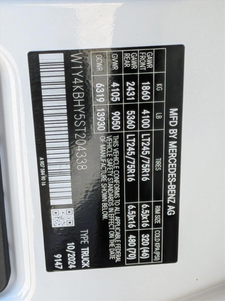 2025 Mercedes-Benz Sprinter Cargo Van 2500 Standard Roof I4 Diesel 144" RWD