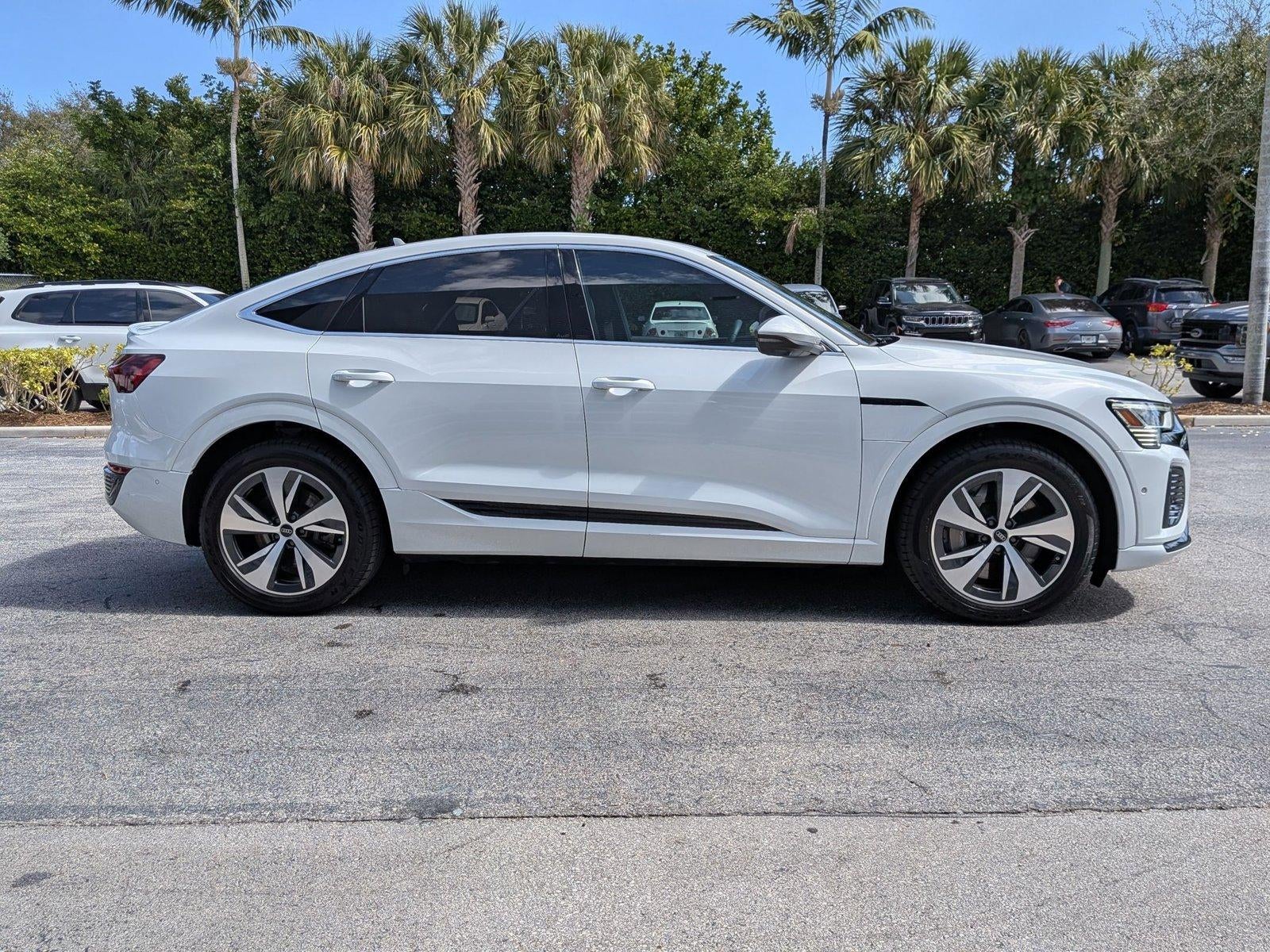 2024 Audi Q8 e-tron Sportback S line Prestige quattro