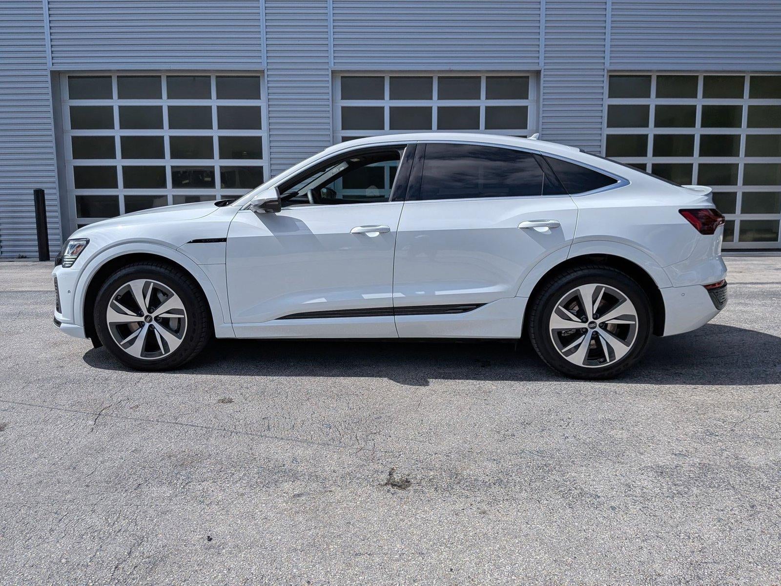 2024 Audi Q8 e-tron Sportback S line Prestige quattro