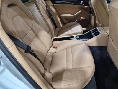 2020 Porsche Panamera 4 AWD
