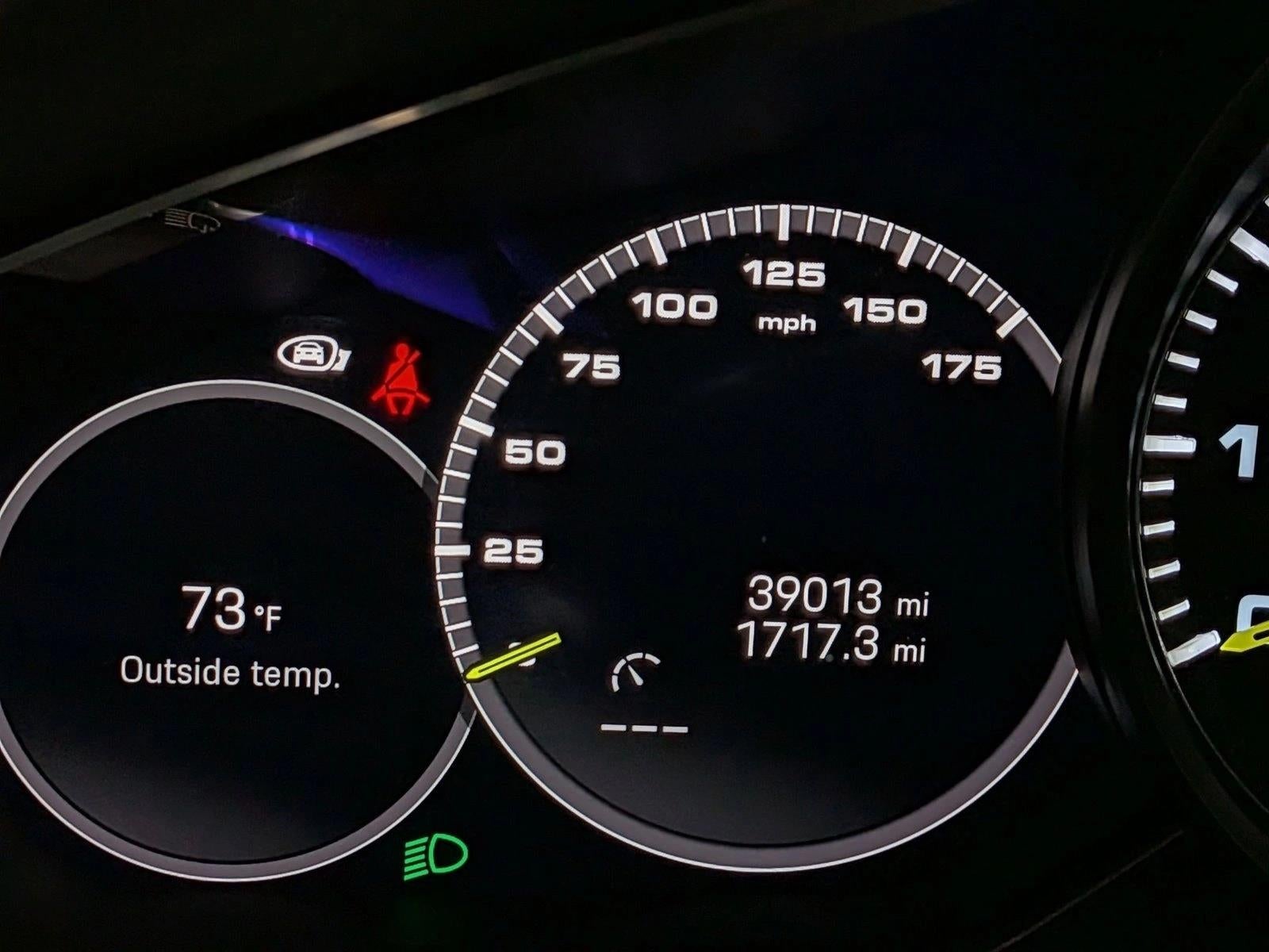 2023 Porsche Cayenne Platinum Edition E-Hybrid AWD