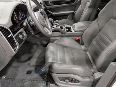 2023 Porsche Cayenne Platinum Edition E-Hybrid AWD