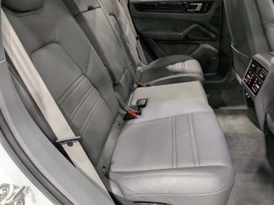 2023 Porsche Cayenne Platinum Edition E-Hybrid AWD