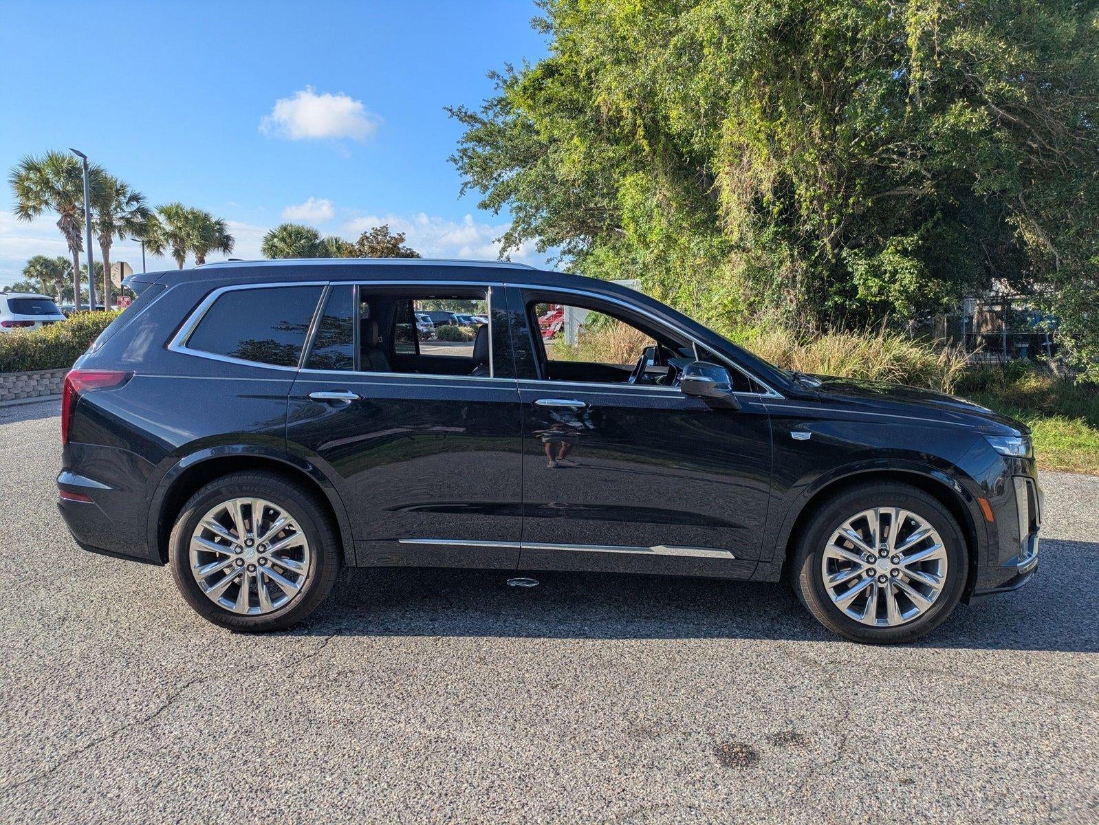 2021 Cadillac XT6 FWD 4dr Premium Luxury