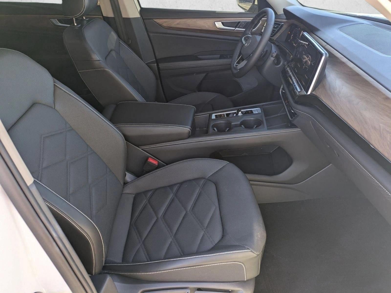 2024 Volkswagen Atlas 2.0T SE FWD