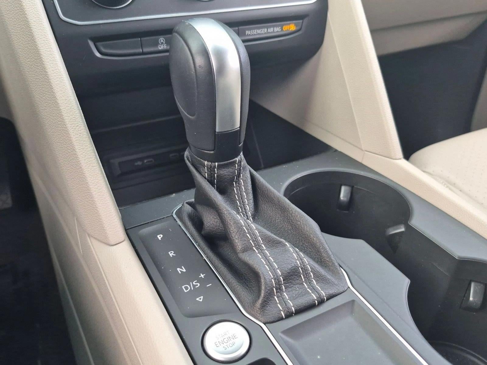 2021 Volkswagen Atlas 2.0T SE w/Technology FWD *Ltd Avail*