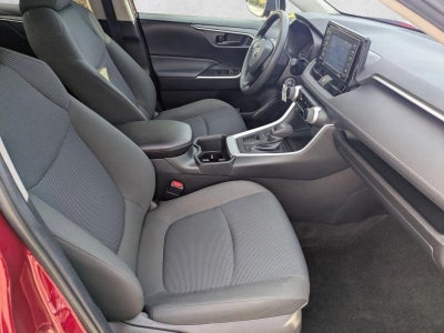 2022 Toyota RAV4 LE FWD (GS)