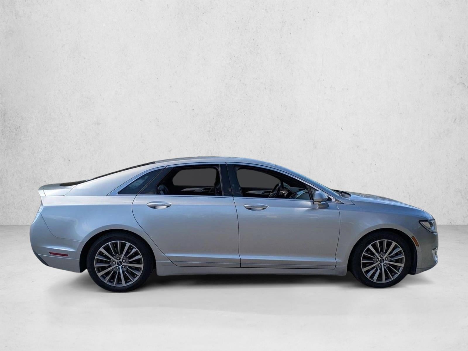 2020 Lincoln MKZ Standard FWD