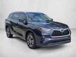 2022 Toyota Highlander Hybrid XLE FWD (Natl)
