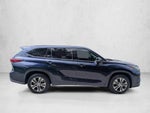2022 Toyota Highlander Hybrid XLE FWD (Natl)