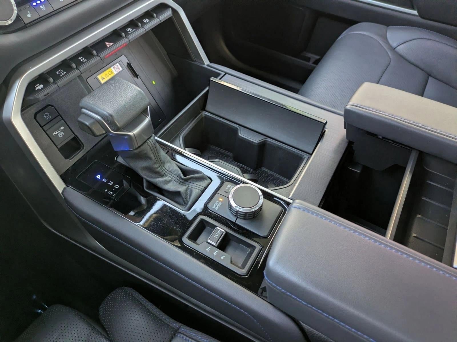 2023 Toyota Tundra 4WD 4WD Platinum Hybrid CrewMax 5.5' Bed (Natl)