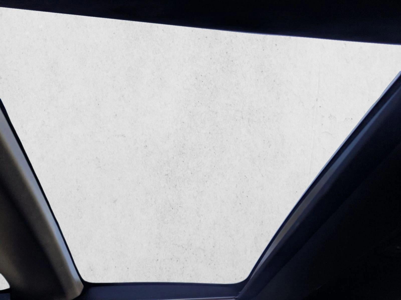 2023 Toyota Crown Limited AWD (Natl)