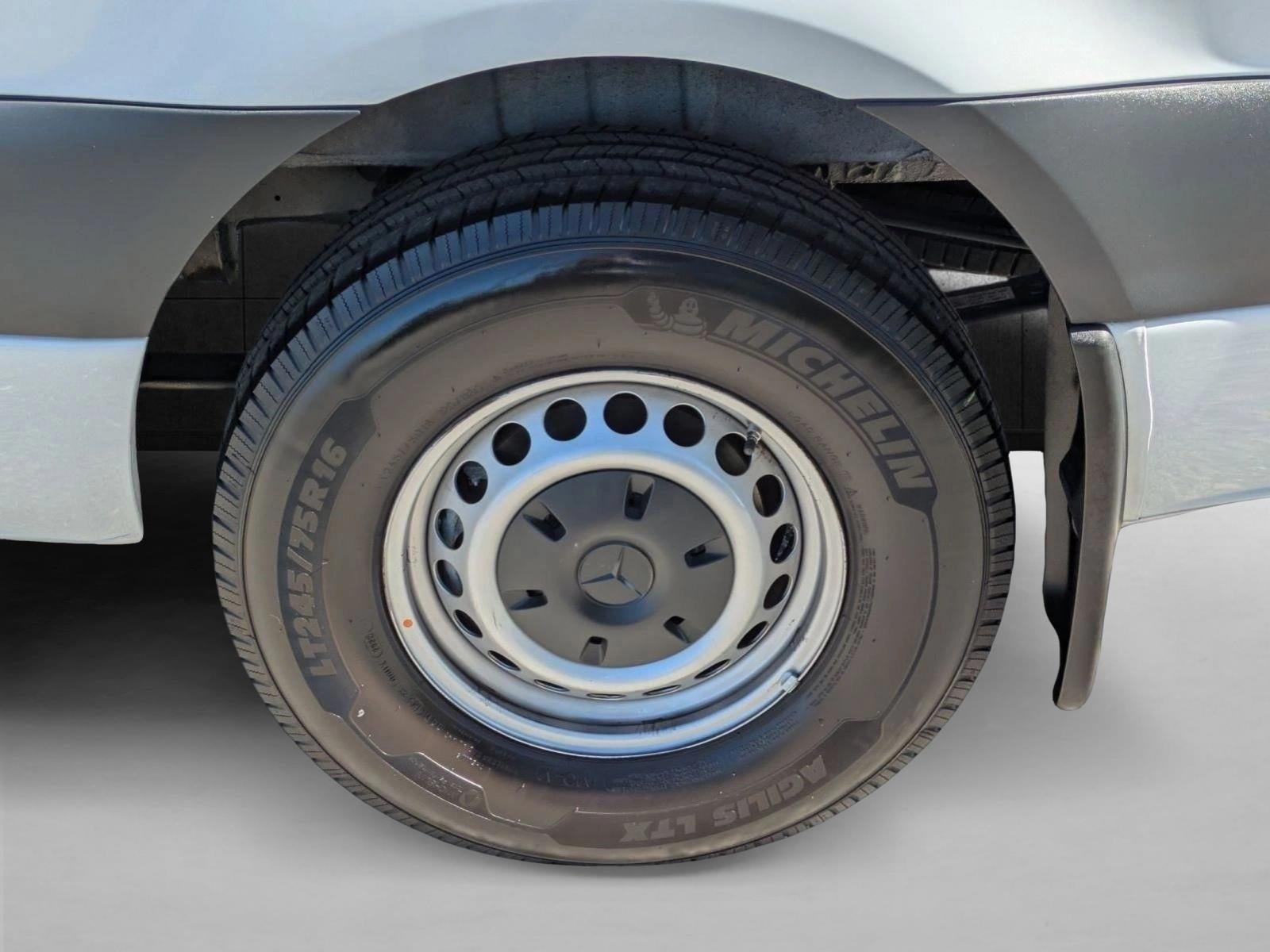 2023 Mercedes-Benz Sprinter Cargo Van 2500 Standard Roof I4 Gas 144" RWD