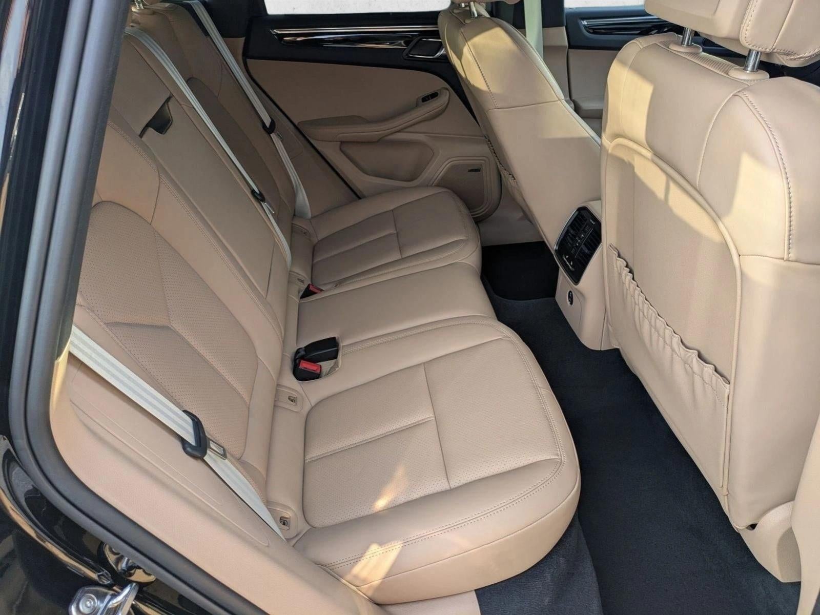 2025 Porsche Macan AWD