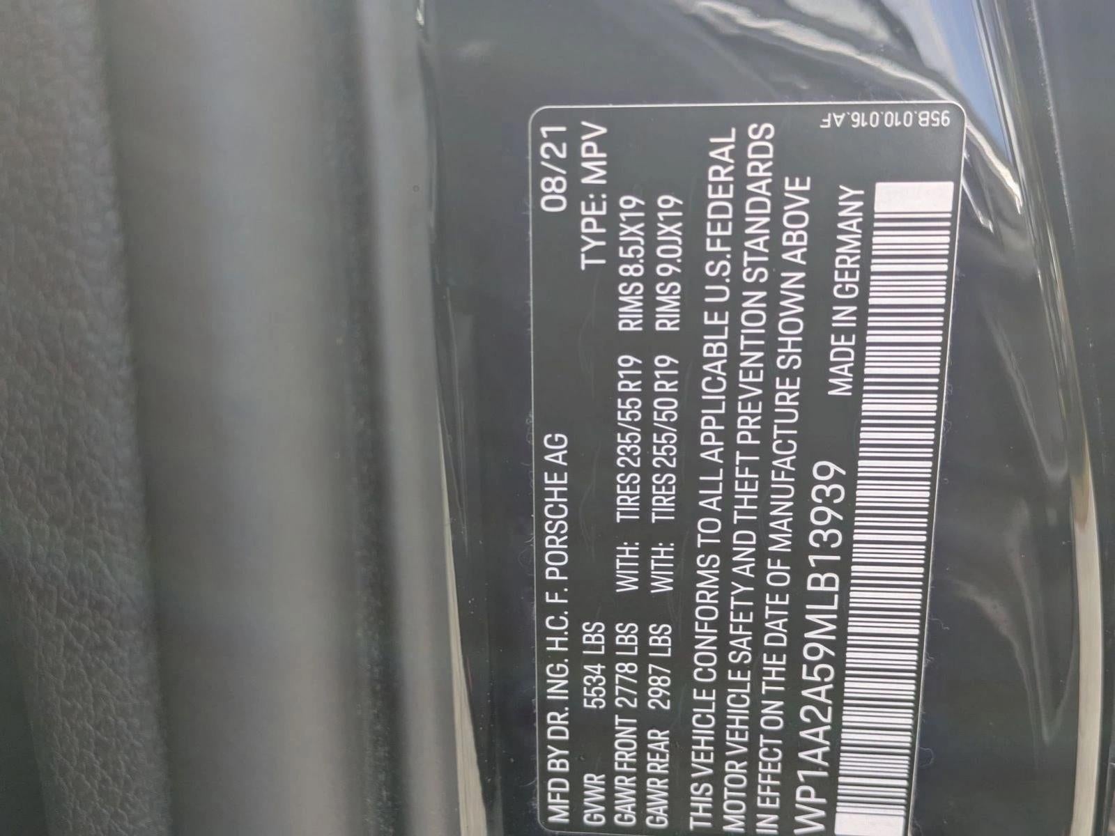 2021 Porsche Macan AWD