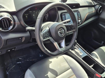 2021 Nissan Kicks SR FWD