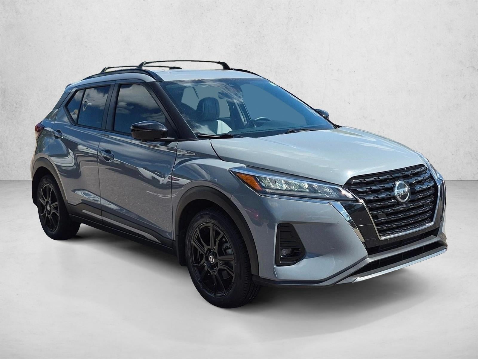 2021 Nissan Kicks SR FWD