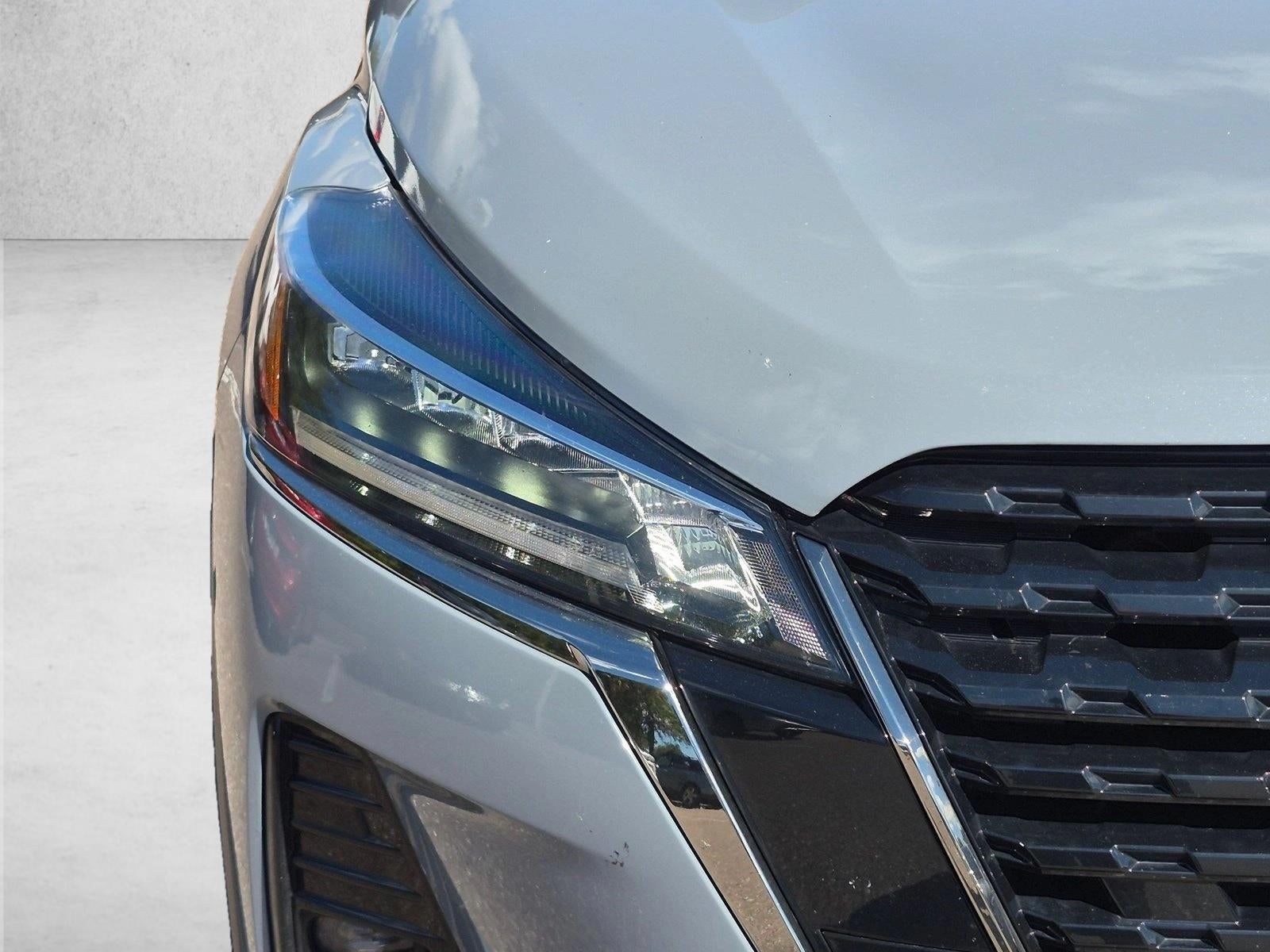 2021 Nissan Kicks SR FWD