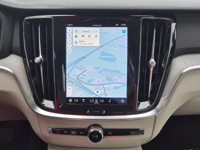 2024 Volvo S60 B5 FWD Plus Dark Theme