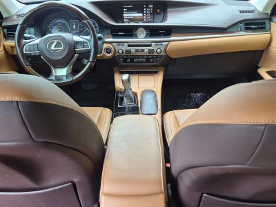 2016 Lexus ES 300h 4dr Sdn Hybrid