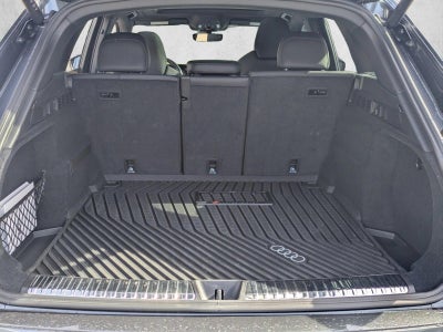 2025 Audi SQ5 Premium Plus 3.0 TFSI quattro